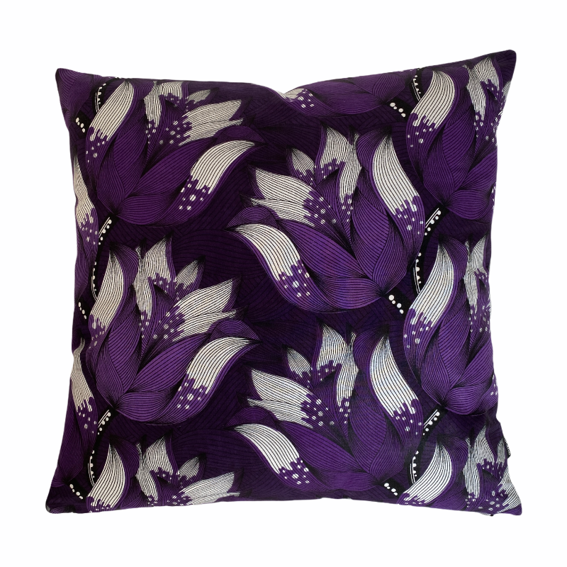 Isolo madonna purple cushion 50x50 cm